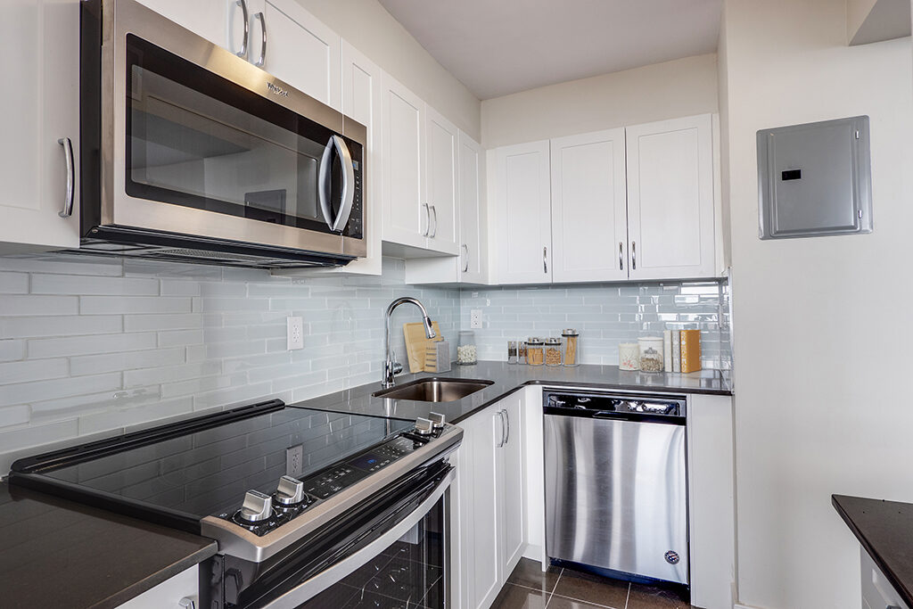 Silver Spear Apartments | 2891566