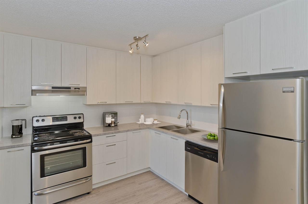 McKinnon Manor Apartments | 2891804