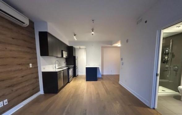 Rosemont (Shop Angus) - Location de Condo! | 2891957