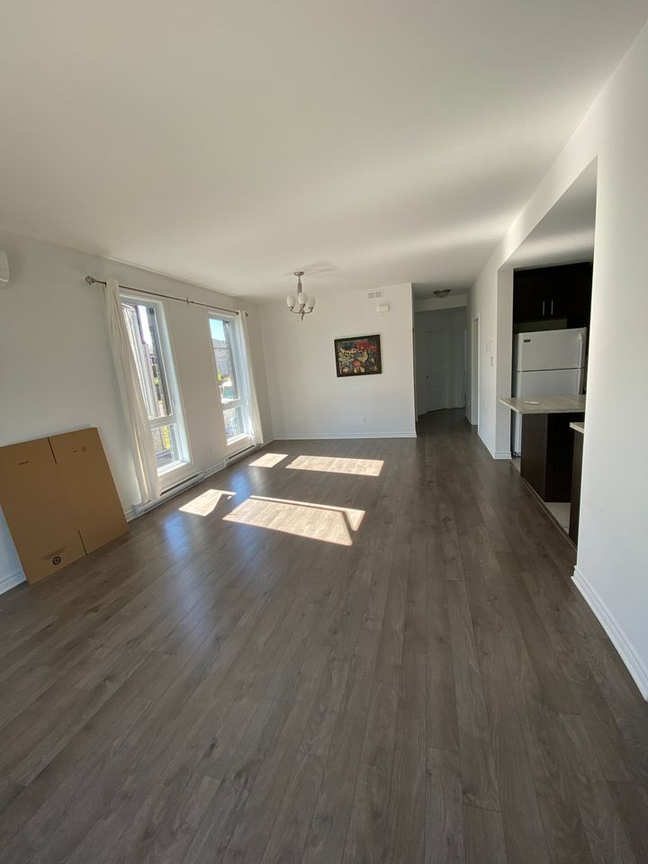 Magnifique 4 1/2 Disponible | 2891999