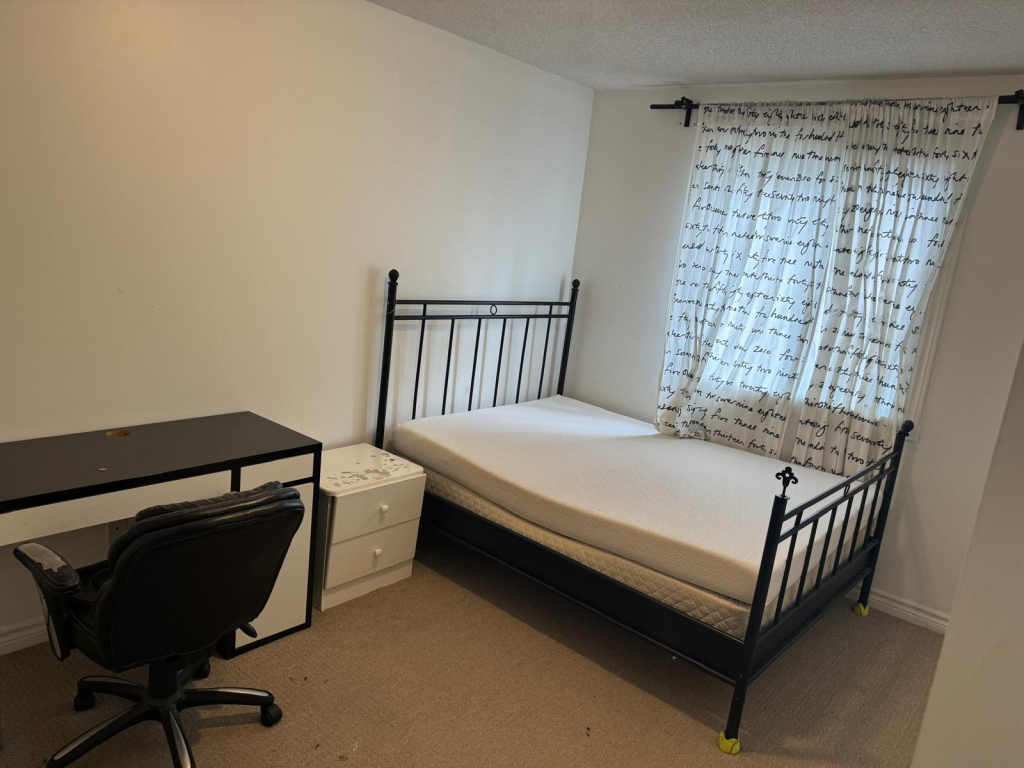 1 Superbe Chambre Spacieuse à Louer | 2892065