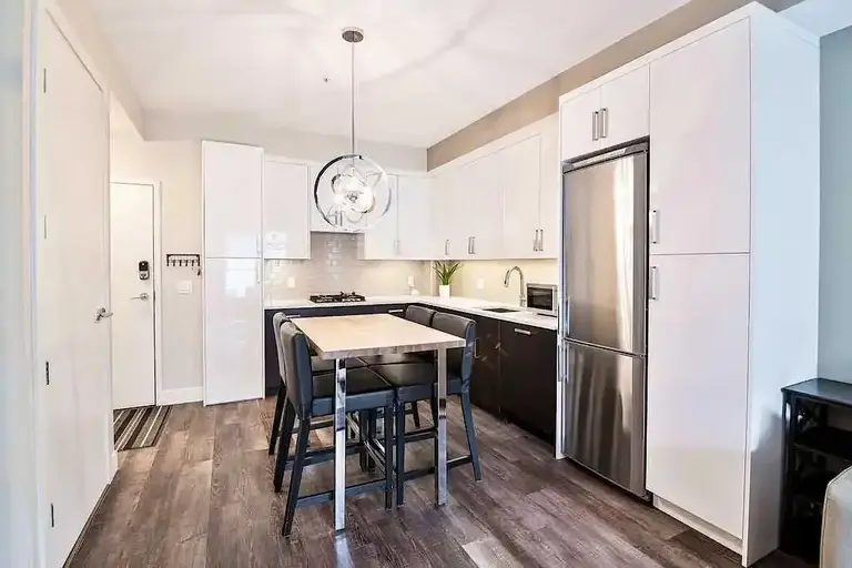 303 V&V - 1521 26th Ave SW | 1521 26 Avenue Southwest, Calgary | 2892291