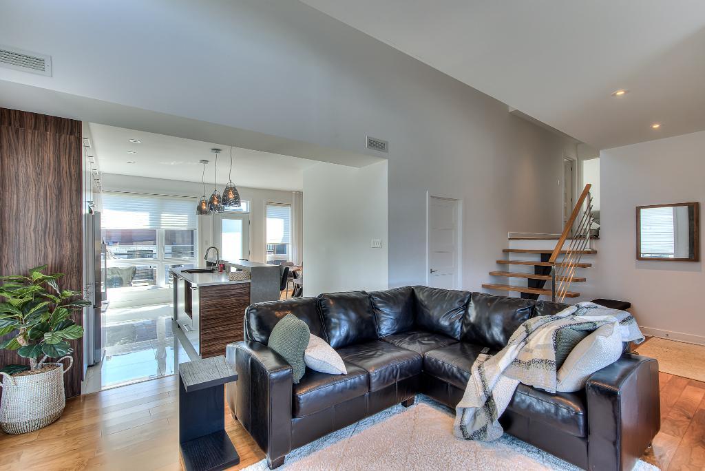 Penthouse situé dans le quartier rechercher de Urbanova a Terrebonne (appartement) | 2892381