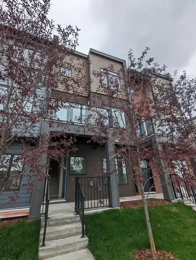 Townhouse at Greenwich NW | 173 Greenbriar Place Northwest, Calgary | 2901905
