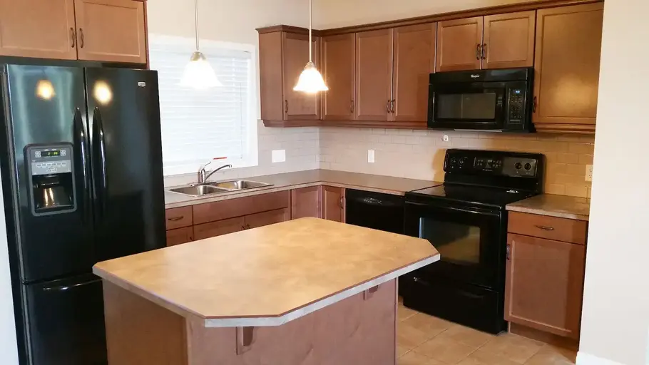 Beautiful townhome with double car garage, for rent in Kincora | Kincora NW Calgary, Calgary | 2901909
