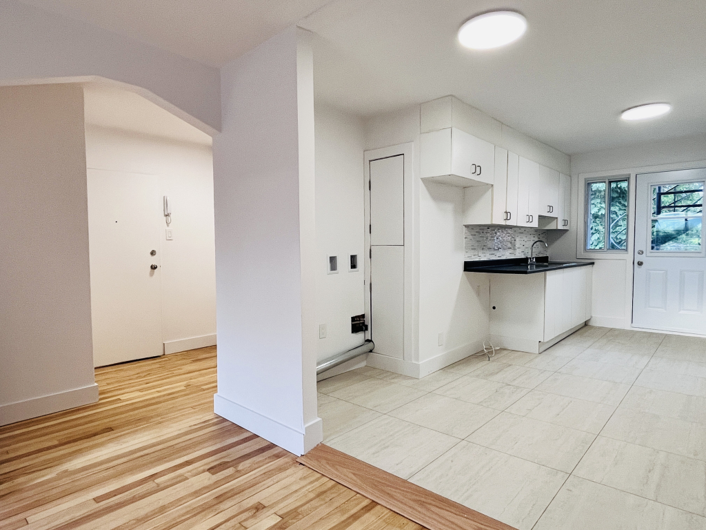 4 1/2 Renovee - Av Marien | 2894800