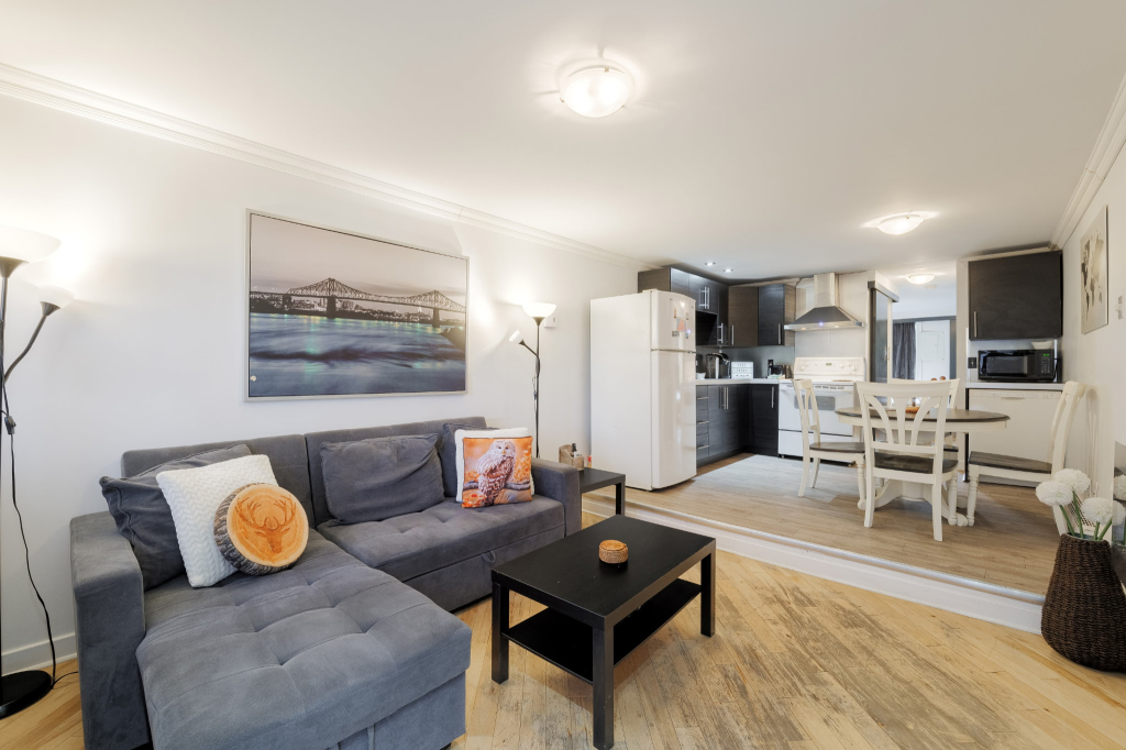 3 ½ à Louer – Rez-de-chaussée Av Valois | 2894803