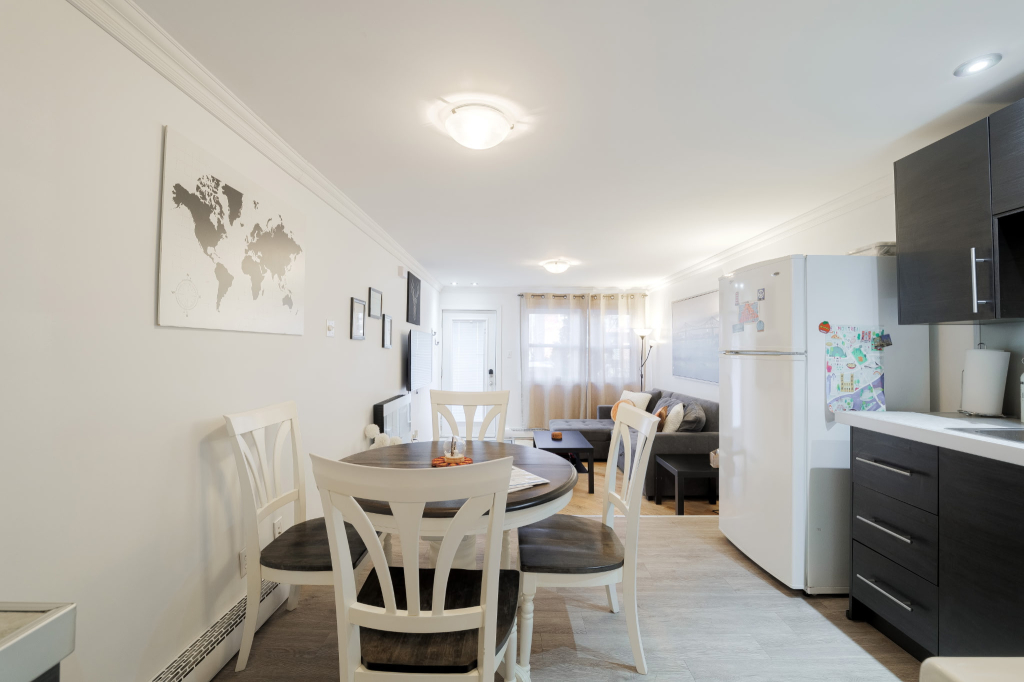 3 ½ à Louer – Rez-de-chaussée Av Valois | 2894803