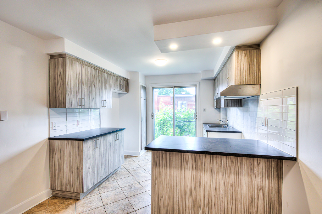 4 1/2 Haut 5plex - Renovee - St Leonard | 2894832
