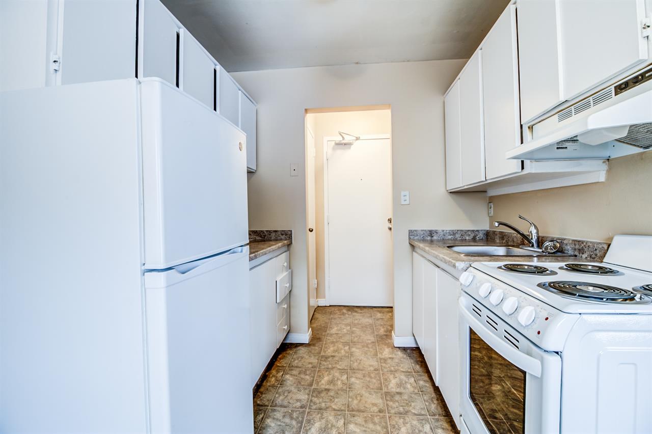Randal Court Apartments | 2894890