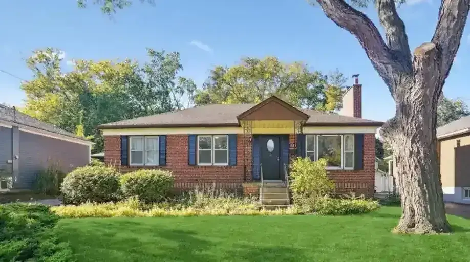 Charming 3 Bed, 2 Bath Home for Rent in Beautiful Burlington! | 584 Lorne Street, Burlington | 2894968