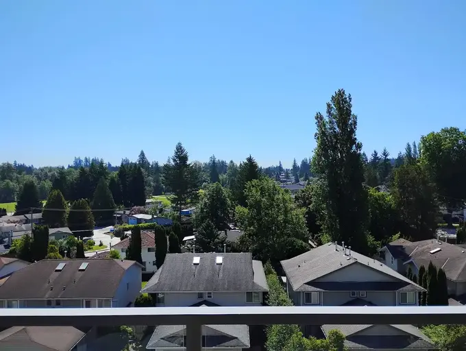 Beautiful 2 Bed + den - 2 Bathroom on the top floo | 615 - 741 Anskar Court, Coquitlam | 2895021