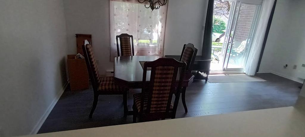 REPENTIGNY 4 1/2 LIBRE NIVEAU TERRASSE +STATIONNEMENT | 2895169