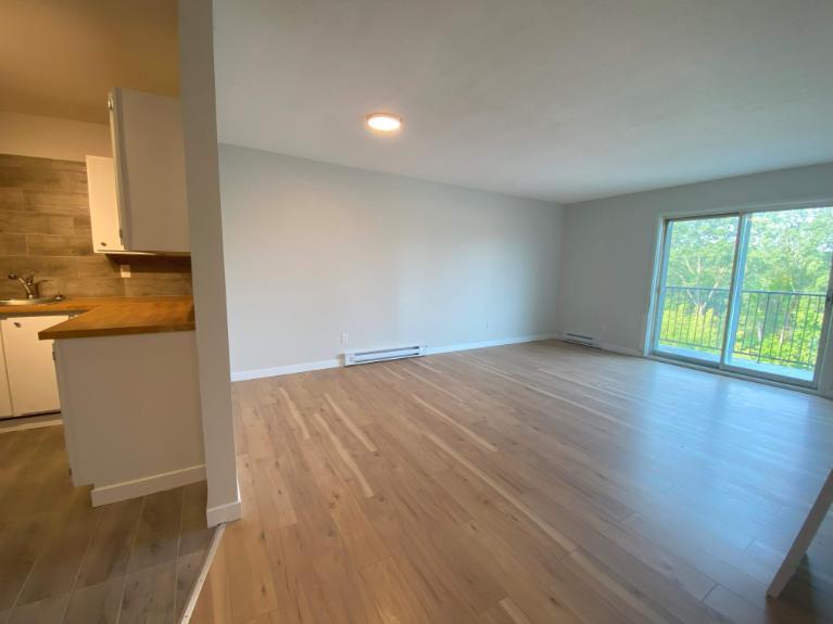 2 CH - 1 SDB - Gatineau - $1,075 /mo | 2895181