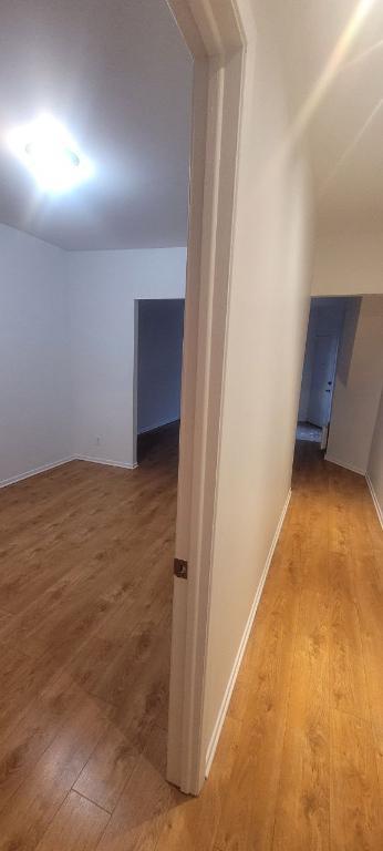 Apt 3 1/2 entre station metro, arena, parc et rue commerciale! | 2895182