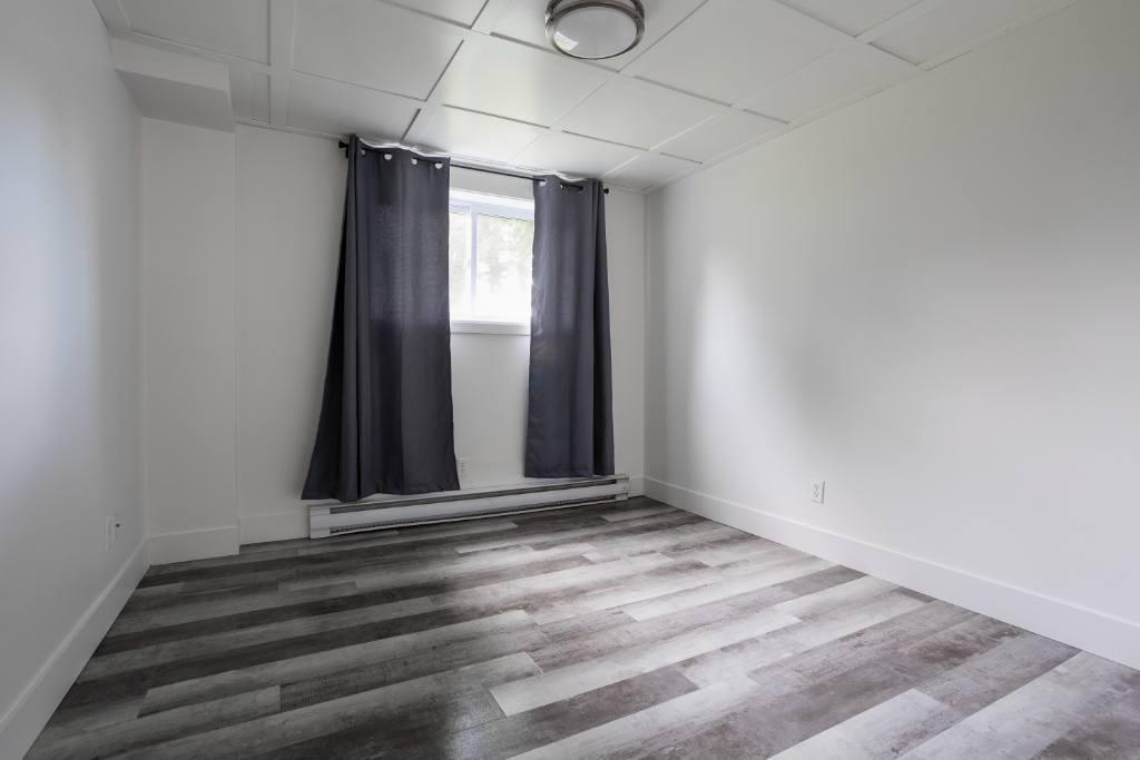 Beau 3 1/2 disponible maintenant ! | 2895184