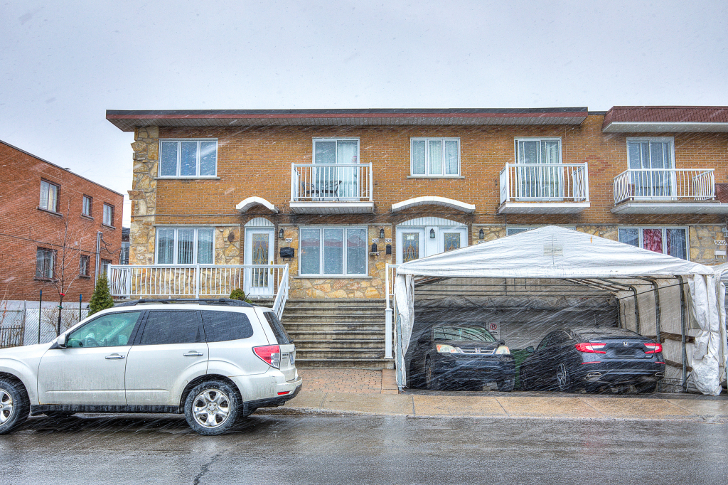 5 1/2 RDC Avec Stationnement Et Cour | 2895258