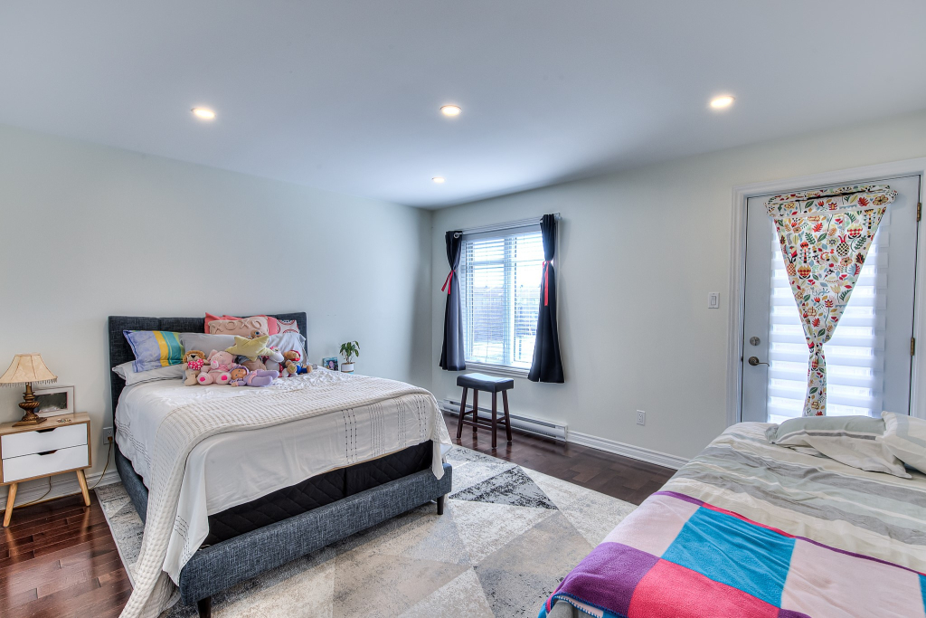 Condo 1 Chambre, Balcon Et Stationnement | 2895268