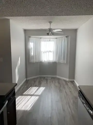 SOUTHSIDE 3BDRM TOWNHOUSE - PRIME LOCATION | 40 - 10453 20 Avenue Northwest, Edmonton | 2895398