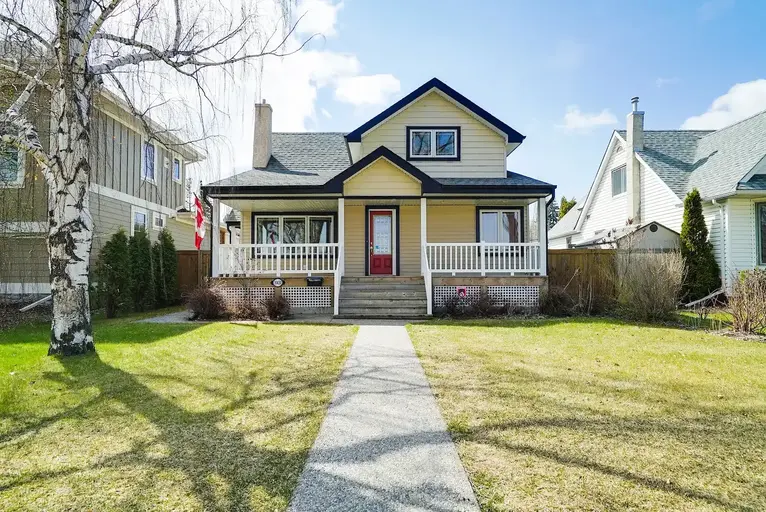 Wicked Awesome Glenora Home for Rent Across from Glenora Park!!! | 10430 138 Street Northwest, Edmonton | 2895427