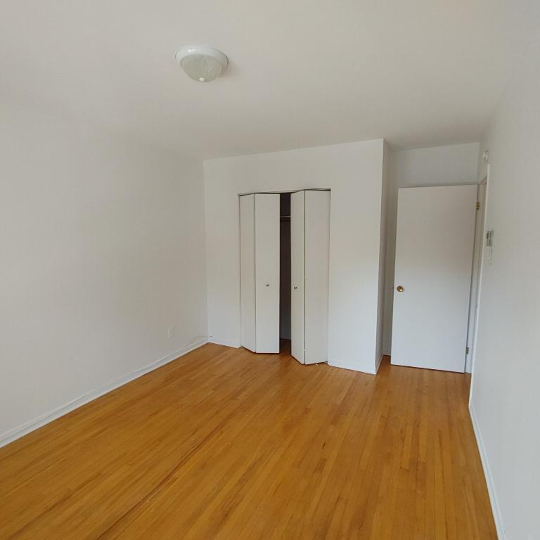 🏡 Grand appartement 3 ½ à louer – Rosemont | 2895441