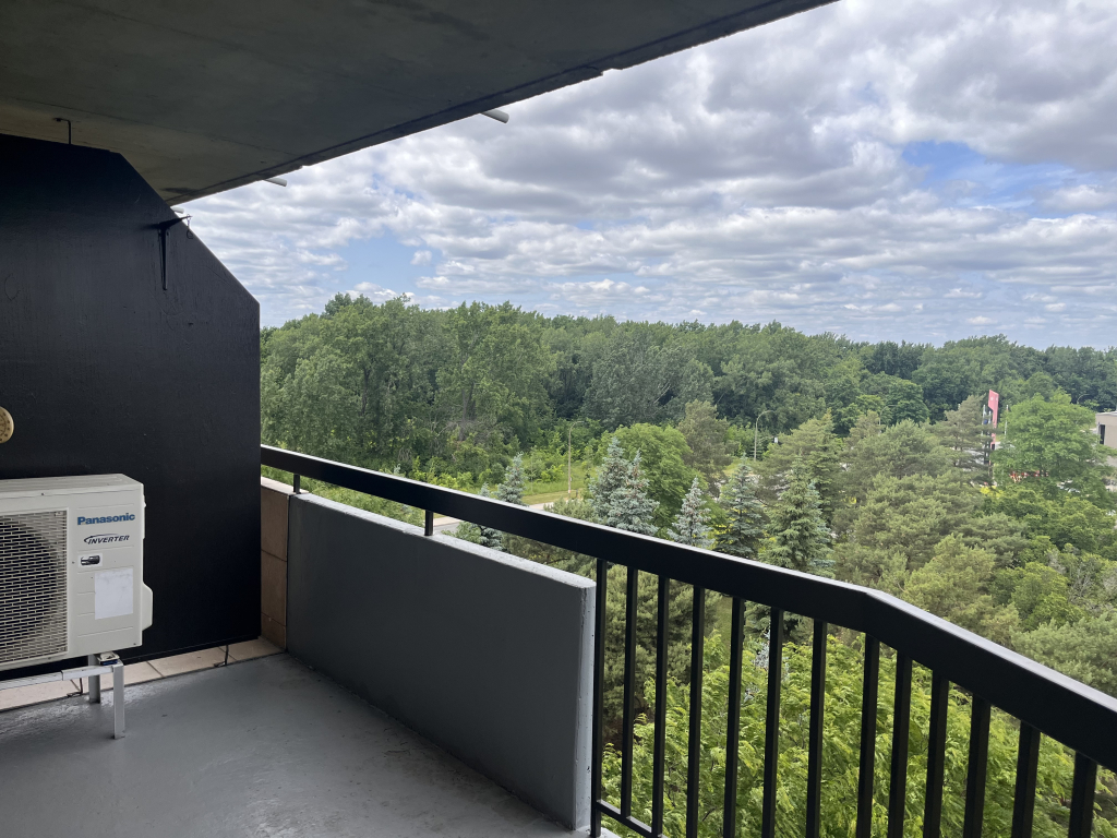 Condo Sans Vis à Vis | 2895487