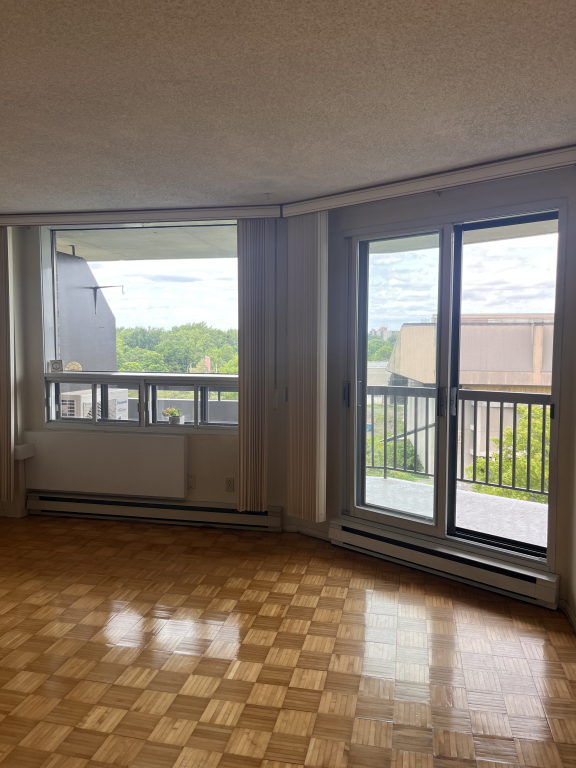 Condo Sans Vis à Vis | 2895487