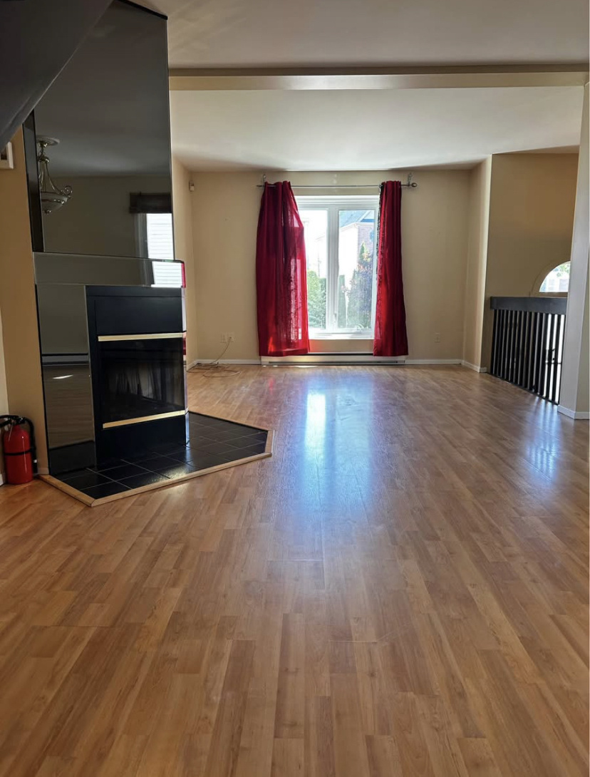 Maison Unifamiliale à Louer | 2895501