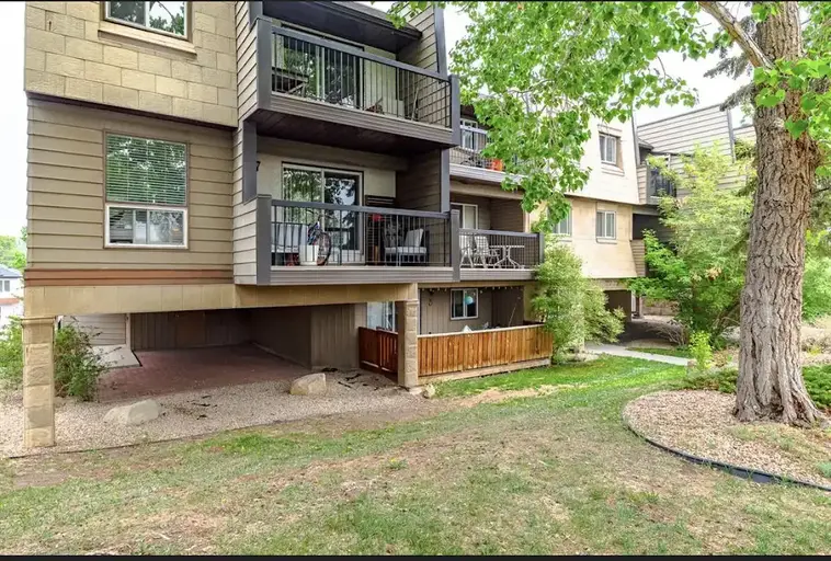 Beautiful 2-Bedroom Condo in Parkview Terrace - River access | 60 38a Ave SW, Calgary | 2895558