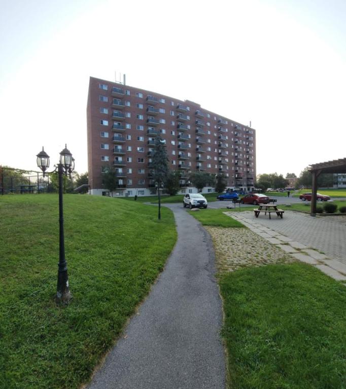 1 CH - 1 SDB - Gatineau - $1,595 /mo | 2895605