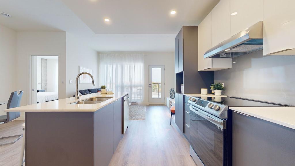LUCA Condos TOUT INCLUS EN PROMO Chomedey Laval - Condo / appartement / logement à louer | 2895620