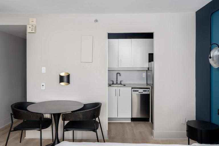 1 CH - 1 SDB - Montréal - $1,745 /mo | 2895705