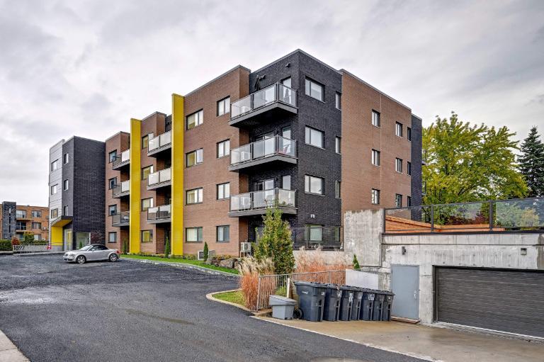 2 CH - 1 SDB - Longueuil - $1,775 /mo | 2895709