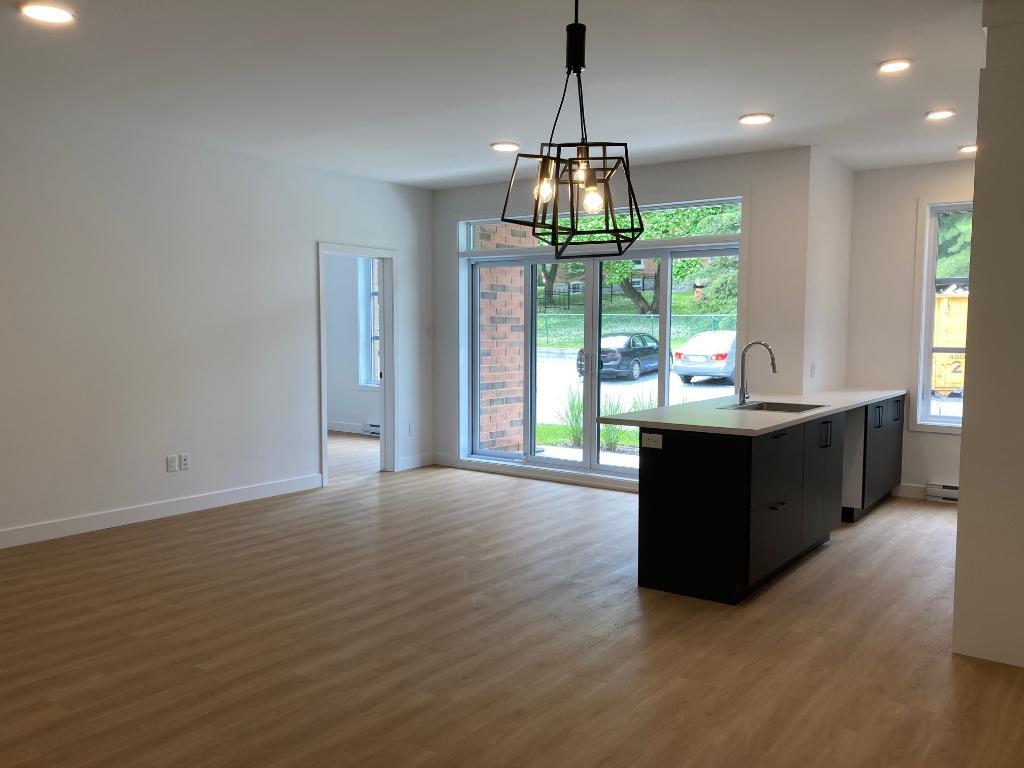 4 1/2 et 5 1/2 à louer pour 1er juillet et 1er août à St-Hyacinthe - Condo / appartment / logement | 2895715