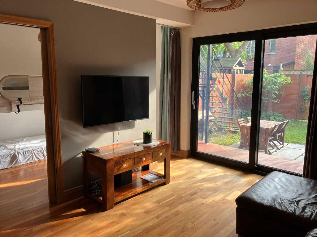 TRÈS BEAU 4 ½ MEUBLÉ ET ÉQUIPÉ avec BALCON et JARDIN – PLATEAU MONT-ROYAL | 2896758