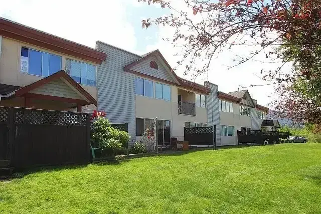 Villa Eve Townhomes | 157 Wakesiah Ave, Nanaimo | 2901346