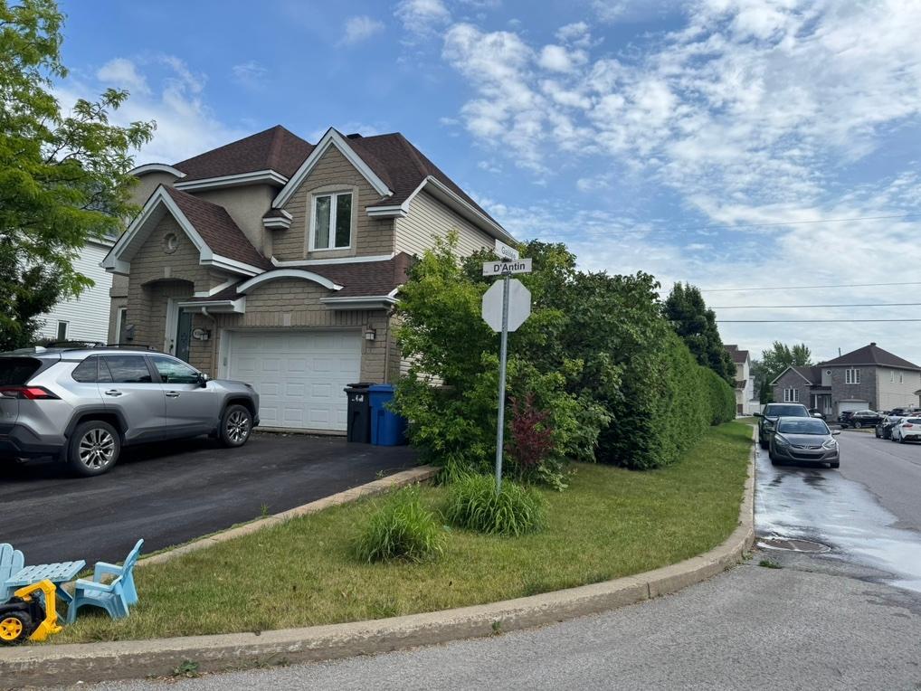 Maison de luxe à louer ( 1540$ / 2 semaines ) | 2899923
