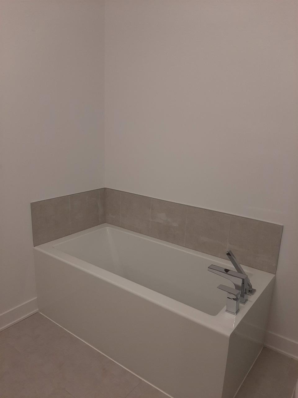 PROMO - APPARTEMENT 4½ À LOUISEVILLE - DISPONIBLE LE 1ER JUILLET | 2897265