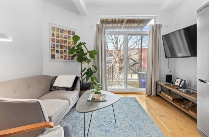 3 ½ Rénové Avec Balcon | 2897284