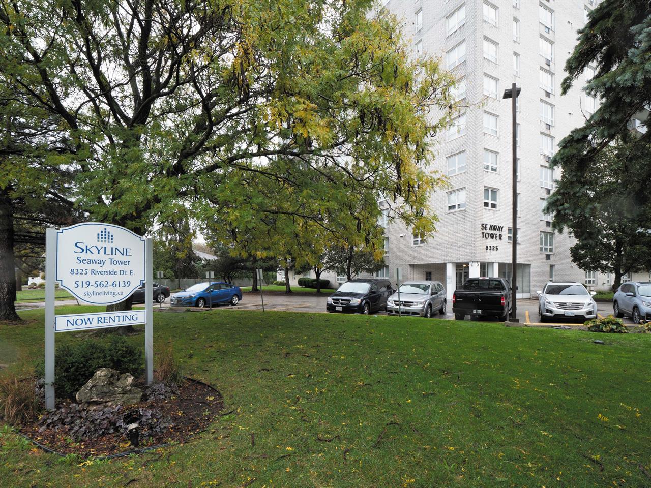 Seaway Tower Apartments | 2897369