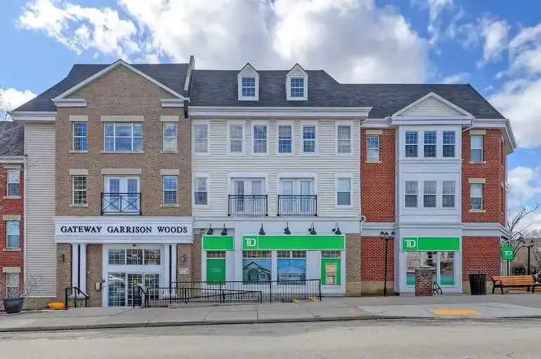 Top Floor Unit in Garrison Woods | 322 - 2233 34 Ave SW, Calgary | 2897686