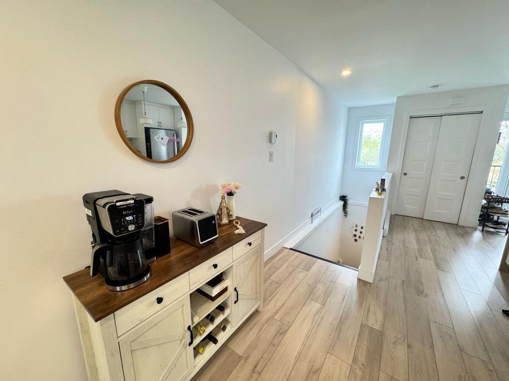 Magnifique 4 ½ sur 2 étages à St-Romuald – tout confort, Wi-Fi et stationnement | 2897728