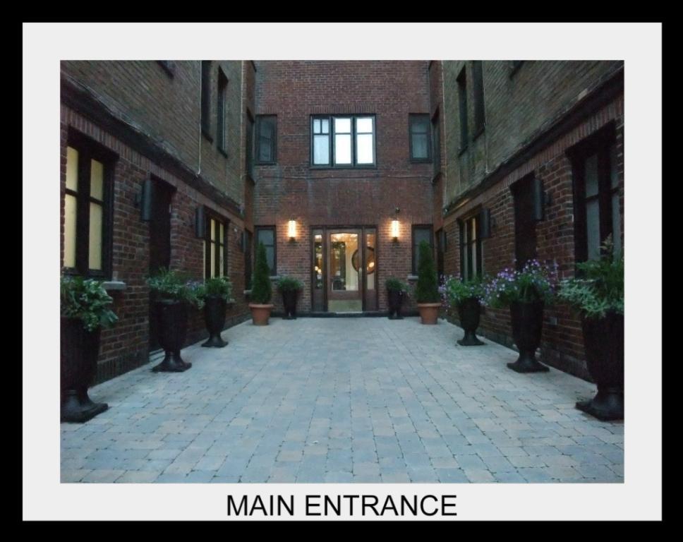 Tout inclus sauf le wifi - Beau 3 1/2 au propre, lumineux, art déco (Montréal) - Beautiful, clean, huge 3 1/2 , bright, art deco apt (Montreal) | 2897746
