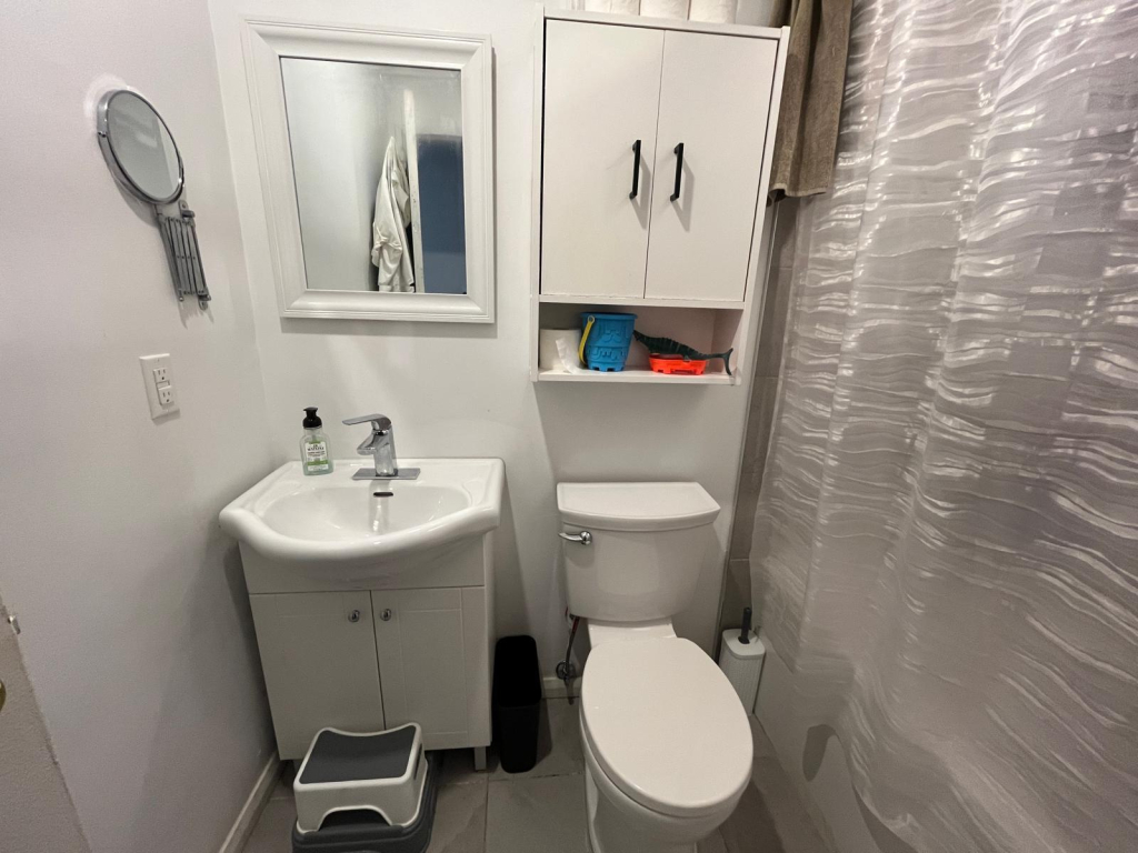 Beau Condo | 2897832