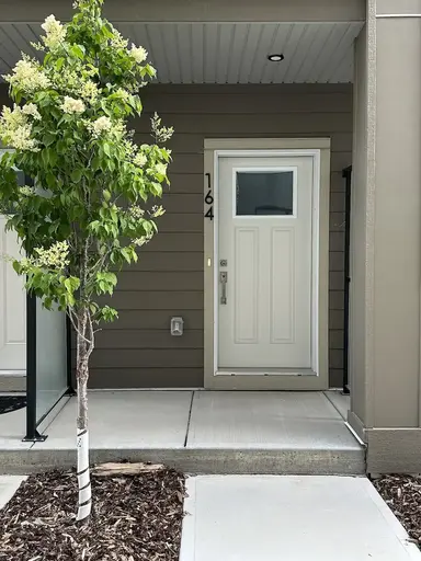 2 Bed 2 Bath Townhouse in Springbank Hill/Aspen with AC | 164 - 2117 81 Street South West, Calgary | 2898103
