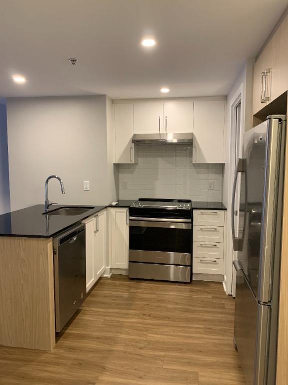 Appartement / condo à louer | 2898143