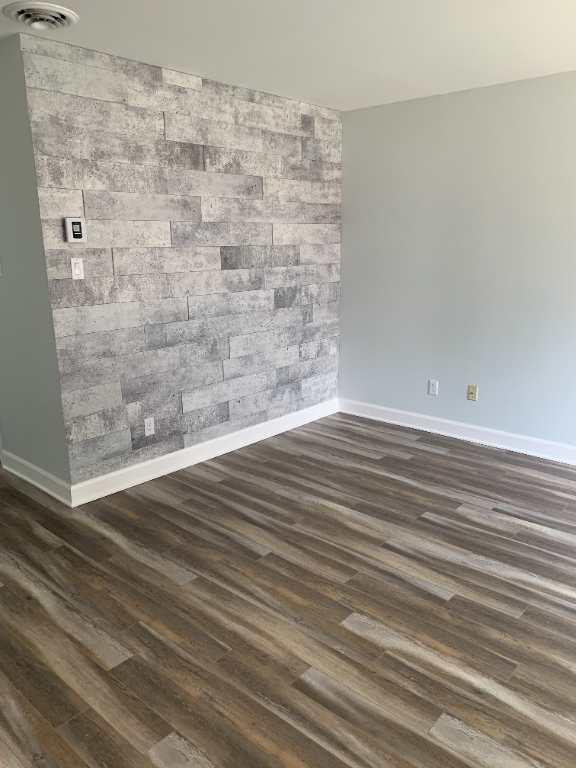 Logement 6 1/2 style semi-détaché dans triplex Vaudreuil-Dorion | 2898145
