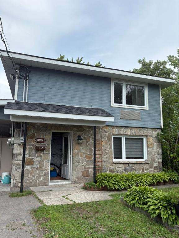 41/2 all renovated on the water | 2898159