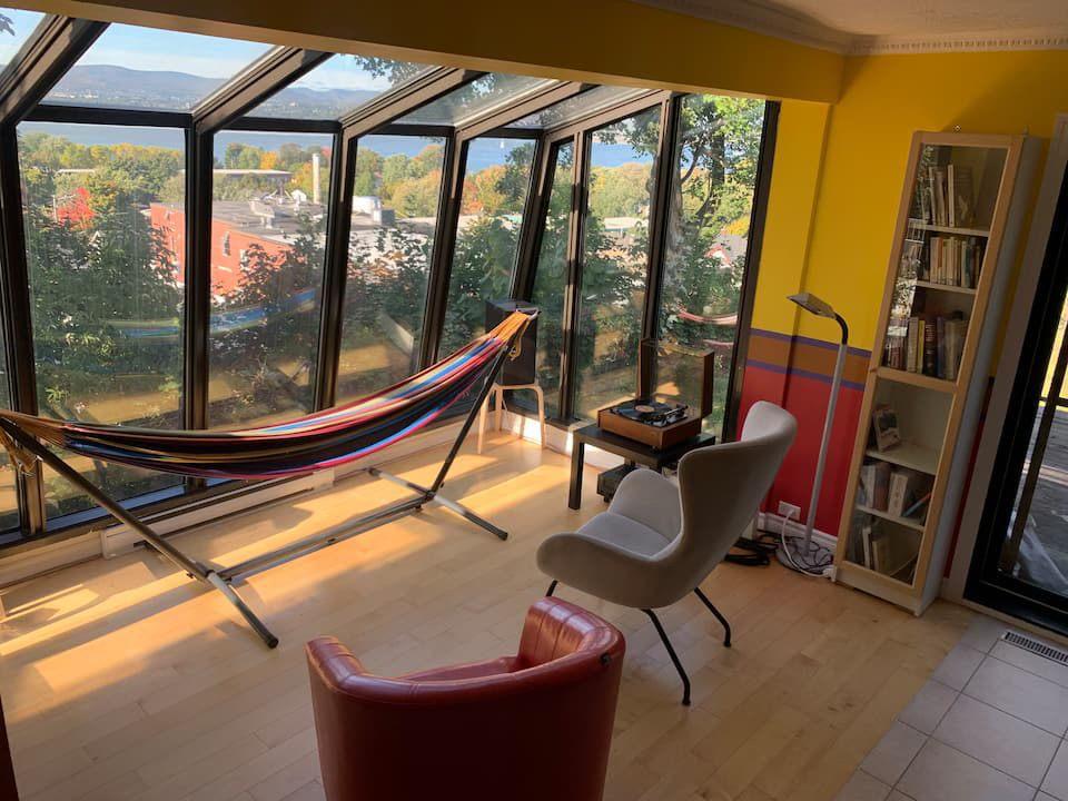 Grand 5 1/2 ou 6 1/2 lumineux, maison triplex, animaux bienvenus | 2898378