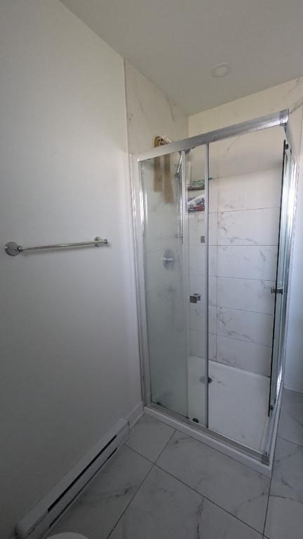 Appartement lumineux au dernier étage semi-meublé ! | 2898385
